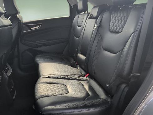 Used 2024 Ford Edge Titanium AWD/4WD image 17