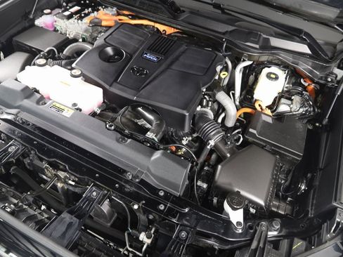 Used 2024 Toyota Sequoia Limited image 23