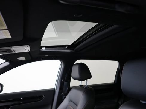 Certified 2025 Honda CR-V Sport Touring image 28