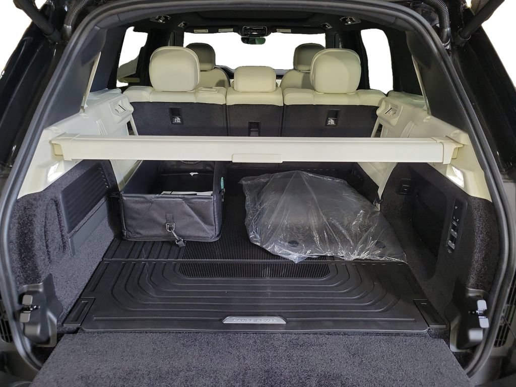 New 2026 Land Rover Range Rover Long Wheelbase SE AWD/4WD image 29