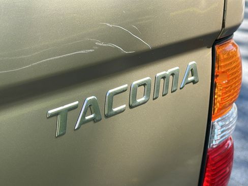 Used 2003 Toyota Tacoma 2WD Regular Cab image 10