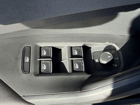 New 2026 Volkswagen Jetta SE image 11