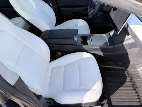 Used 2021 Tesla Model 3 Long Range image 41