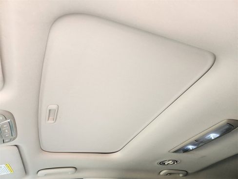 Used 2022 Kia Telluride EX w/ EX Premium Package image 26