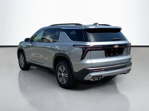 Used 2026 Chevrolet Traverse LT w/ Driver Confidence Package FWD image 5