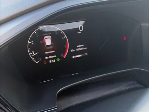 Used 2023 Honda CR-V EX-L image 9