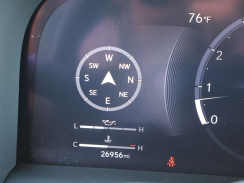 Used 2024 Lexus GX 550 w/ Accessory Package (31) AWD/4WD image 19
