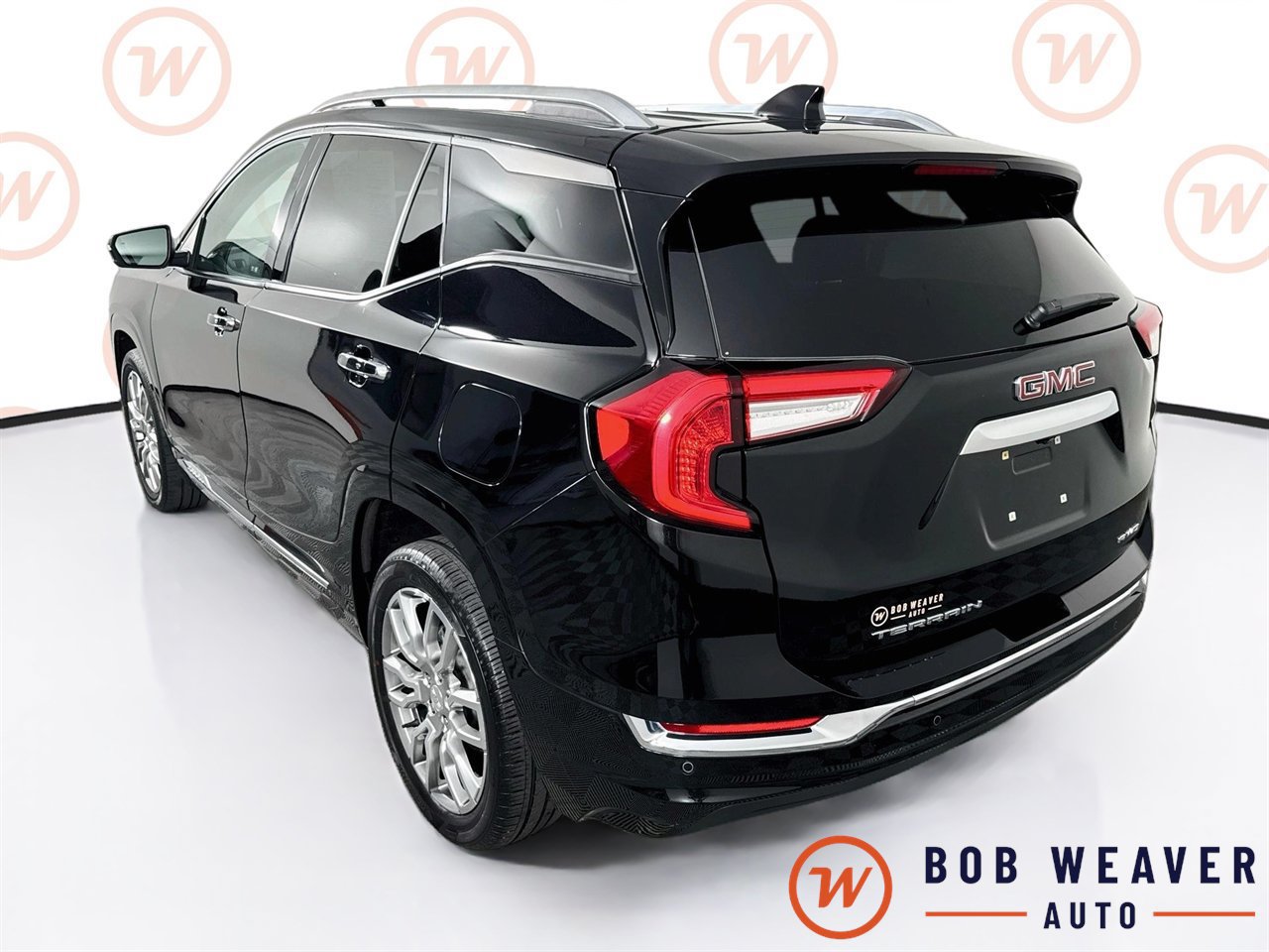 Used 2023 GMC Terrain Denali w/ Denali Premium Package AWD/4WD image 6