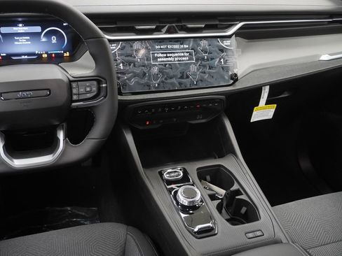 New 2026 Jeep Cherokee Laredo AWD/4WD image 19