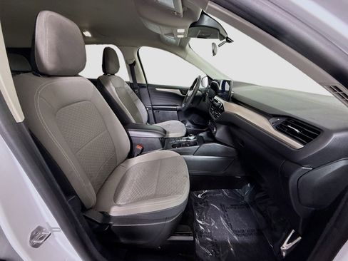 Used 2022 Ford Escape SE image 29