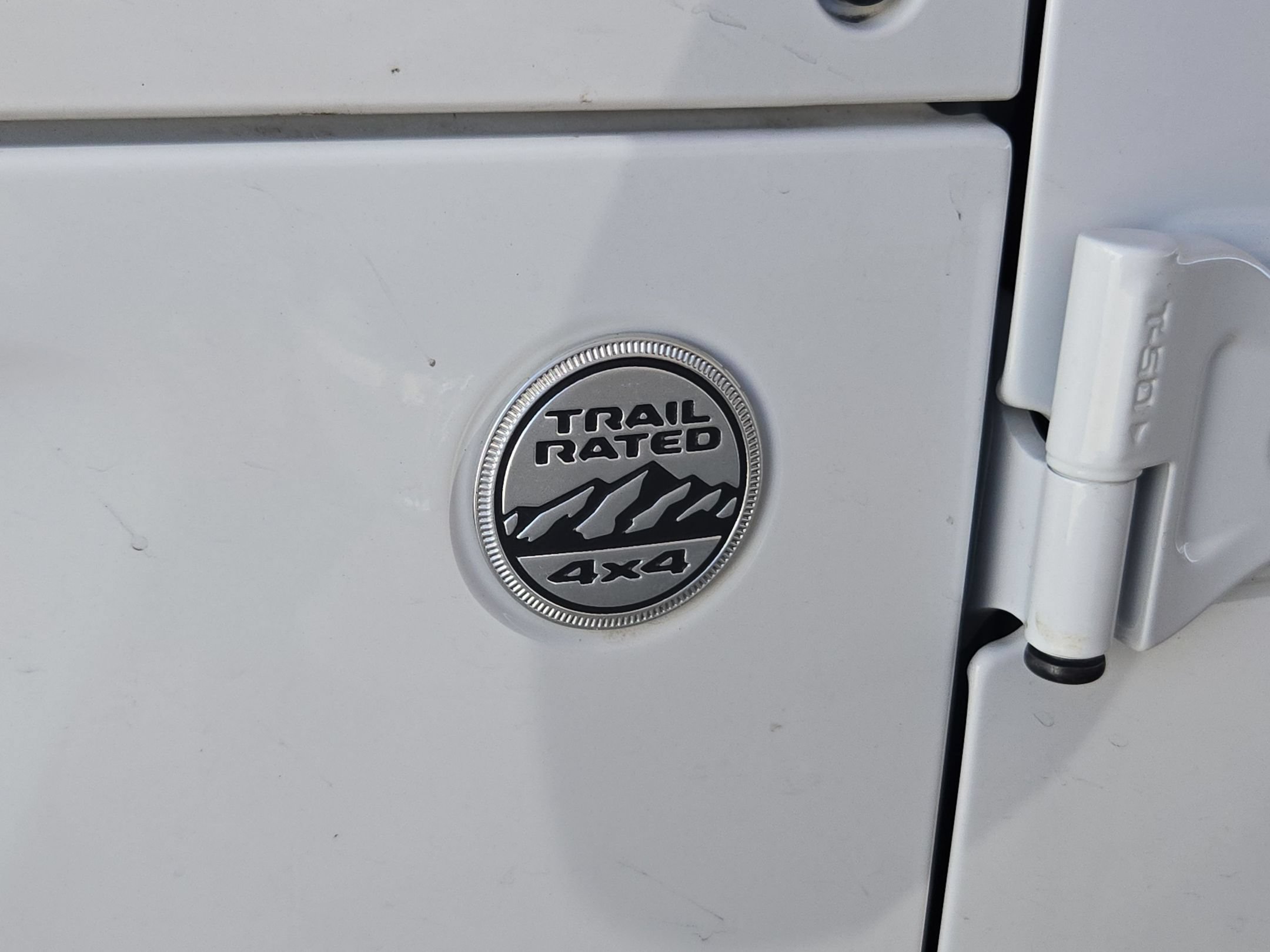 Used 2020 Jeep Wrangler Sport AWD/4WD image 3