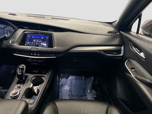 Used 2023 Cadillac XT4 Premium Luxury AWD/4WD image 26