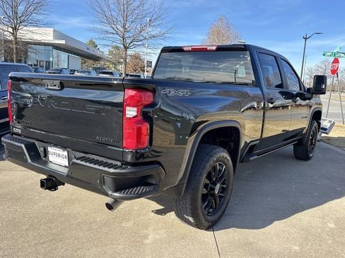Used 2025 Chevrolet Silverado 2500 Custom w/ Custom Value Package image 3