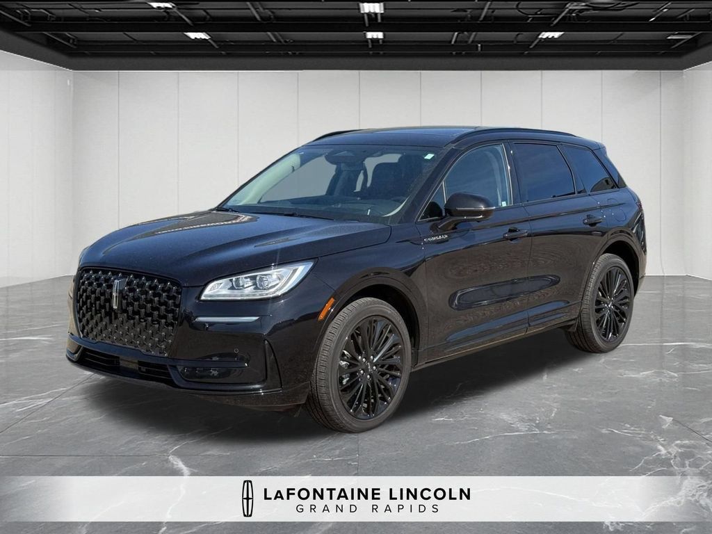 Certified 2025 Lincoln Corsair Reserve w/ Equipment Group 202A AWD/4WD image 1