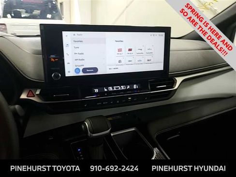 Used 2025 Toyota Sienna XSE image 10