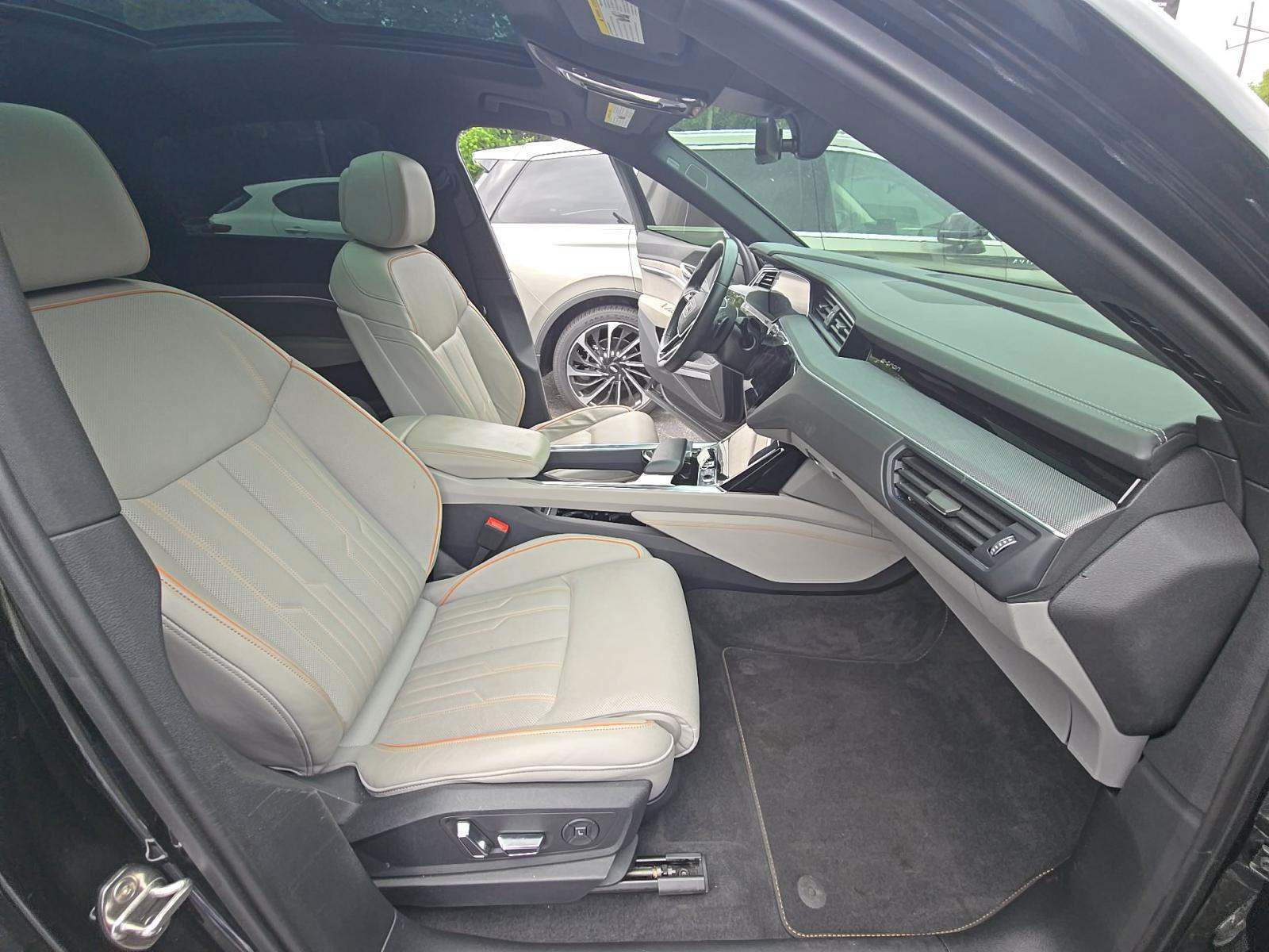 Used 2024 Audi Q8 e-tron Prestige AWD/4WD image 12