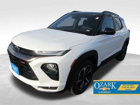 Used 2023 Chevrolet TrailBlazer RS w/ Convenience Package image 1