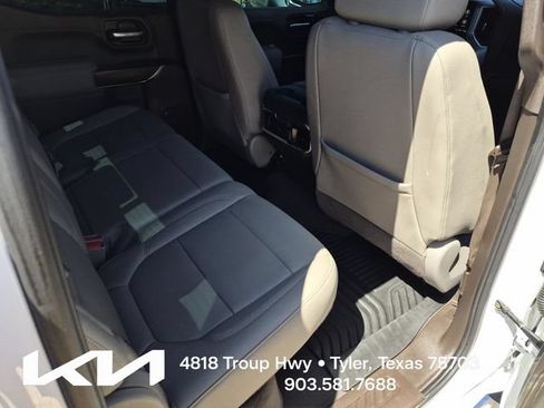 Used 2021 GMC Sierra 1500 SLT w/ SLT Premium Package AWD/4WD image 18