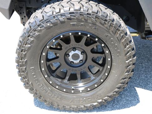 Used 2021 Jeep Wrangler Rubicon AWD/4WD image 13