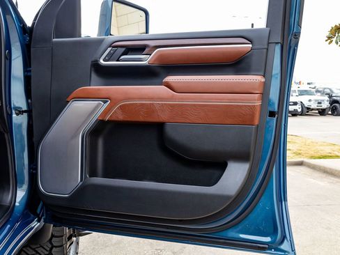 Used 2026 GMC Sierra 3500 Denali Ultimate image 37