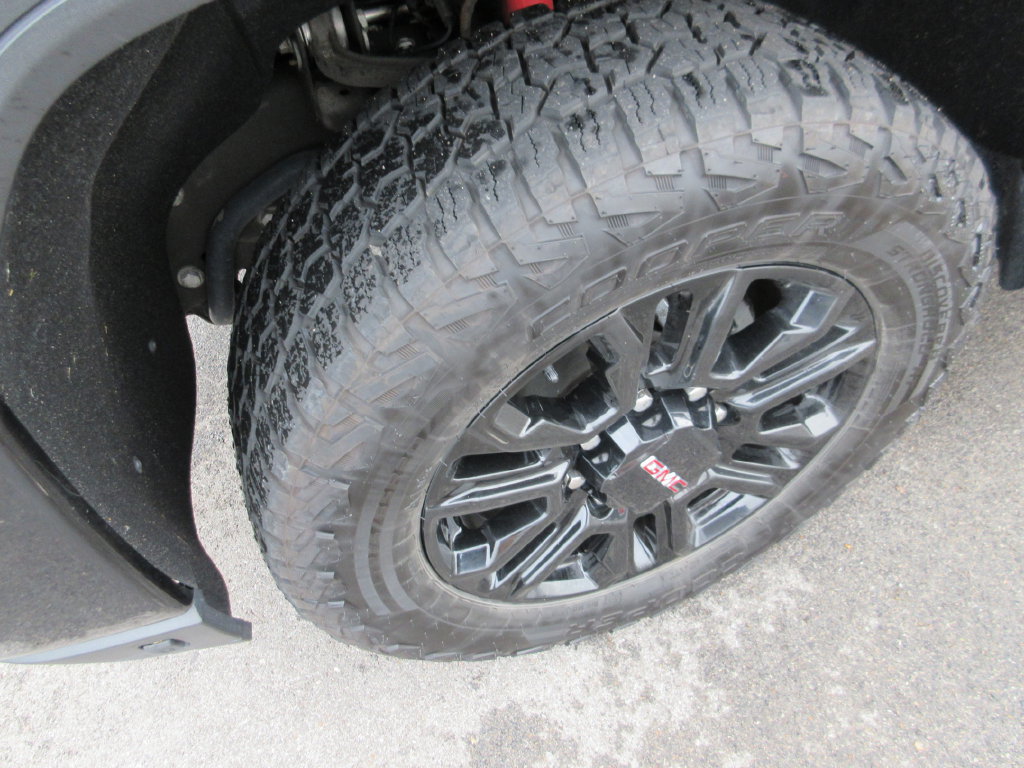 Certified 2022 GMC Sierra 2500 AT4 w/ AT4 Premium Plus Package AWD/4WD image 16