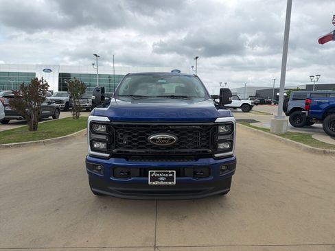 New 2026 Ford F250 Lariat w/ Black Appearance Package AWD/4WD image 9