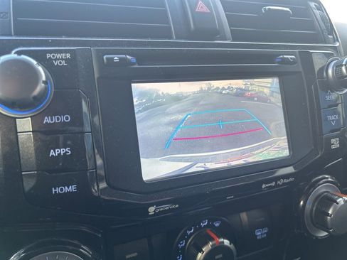 Used 2018 Toyota 4Runner TRD Off-Road Premium image 10