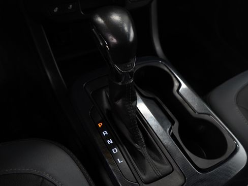 Used 2022 Chevrolet Colorado Z71 w/ Safety Package image 20