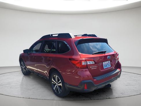 Used 2019 Subaru Outback 3.6R Limited w/ Popular Package #2 AWD/4WD image 5