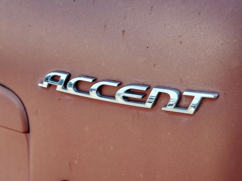 Used 2009 Hyundai Accent GS w/ Premium Pkg 3 FWD image 9
