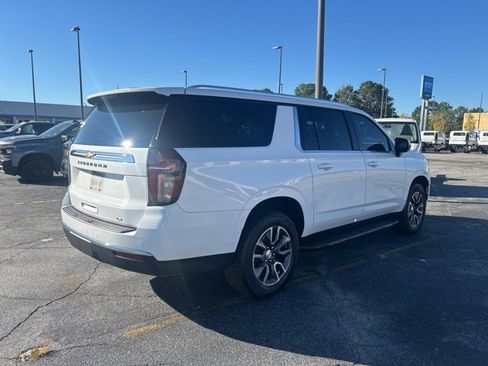 Used 2021 Chevrolet Suburban LT w/ Rear Media and Nav Package image 5