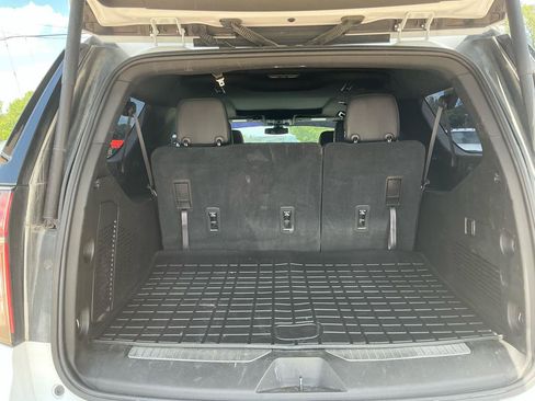 Used 2021 Chevrolet Suburban Z71 AWD/4WD image 13