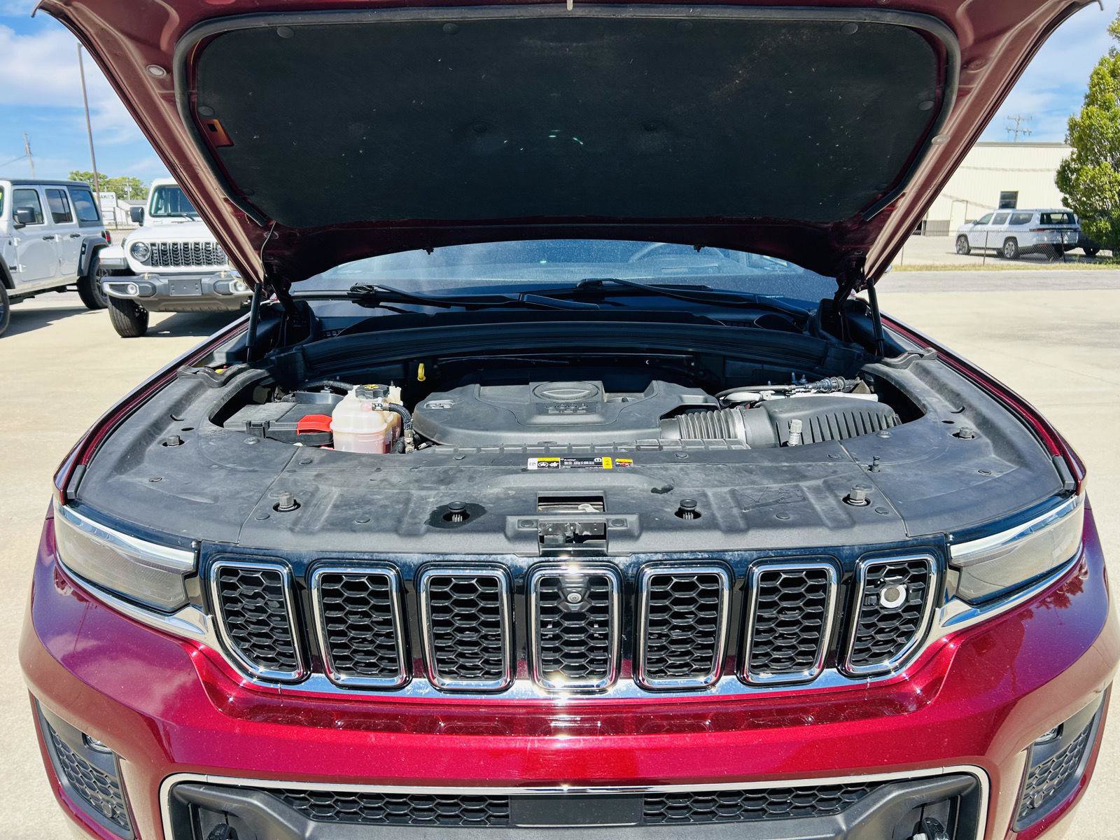 Used 2021 Jeep Grand Cherokee L Overland w/ Advanced Protech Group III AWD/4WD image 52