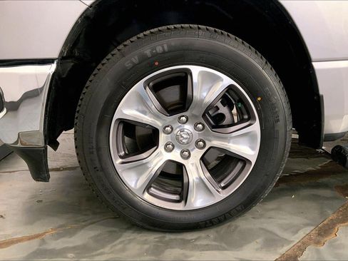 Used 2023 RAM 1500 Laramie AWD/4WD image 9