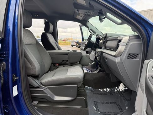 New 2026 Ford F250 XLT w/ XLT Premium Package AWD/4WD image 17