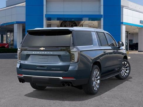 New 2026 Chevrolet Suburban Premier image 4