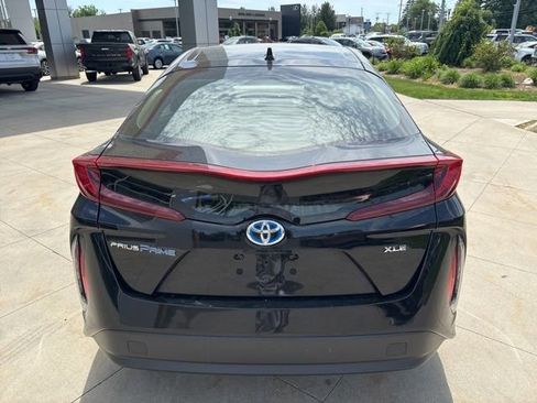 Used 2022 Toyota Prius Prime XLE FWD image 6