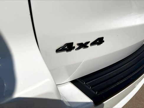 Used 2020 Jeep Grand Cherokee Altitude image 10