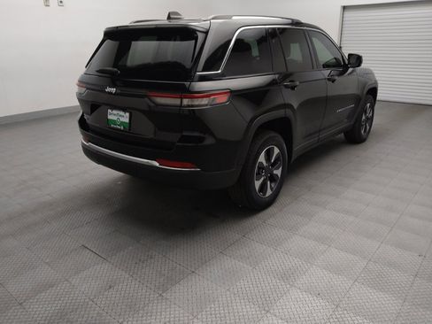 Used 2022 Jeep Grand Cherokee Limited 4xe image 9