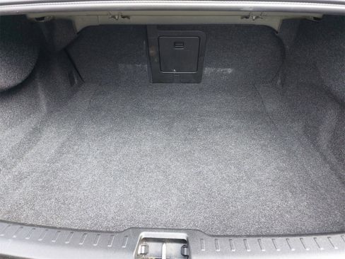 Used 2024 Volvo S60 B5 Plus image 12