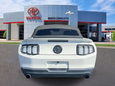 Used 2012 Ford Mustang Premium RWD image 5