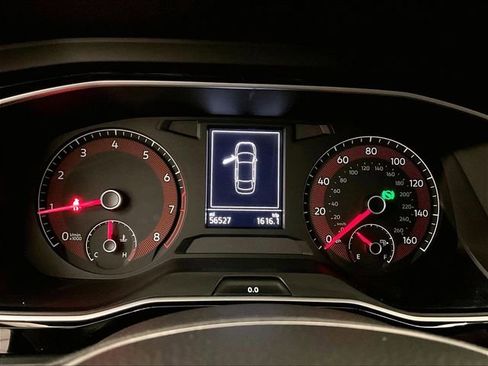 Used 2019 Volkswagen Jetta R-Line FWD image 19