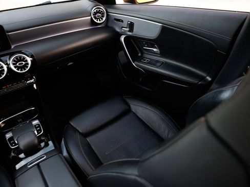 Used 2020 Mercedes-Benz CLA 250 image 27