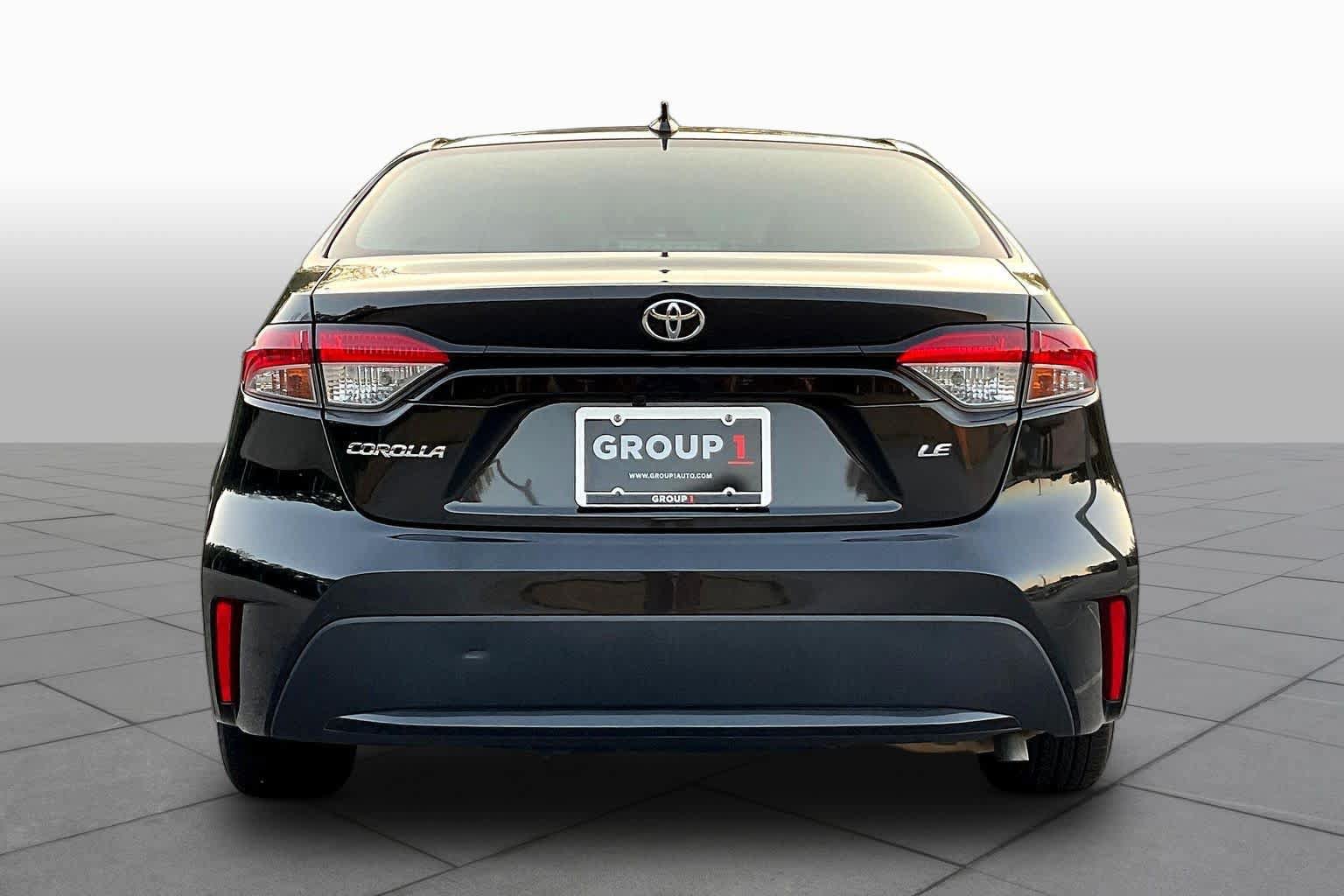 Used 2021 Toyota Corolla LE FWD image 5