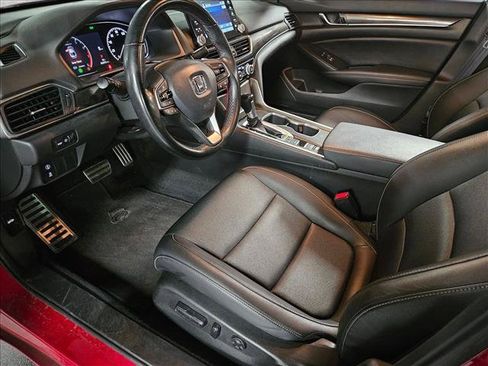 Used 2022 Honda Accord Sport image 9