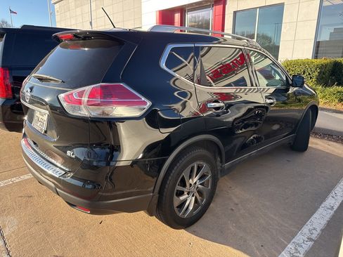 Used 2015 Nissan Rogue SL w/ SL Premium Package image 3