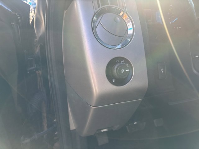 Used 2017 Ford Expedition EL XLT w/ Equipment Group 202A AWD/4WD image 12