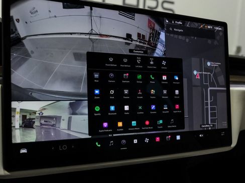 Used 2023 Tesla Model S image 23