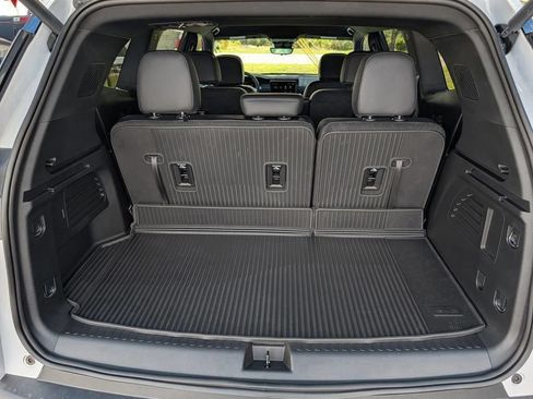 New 2026 GMC Acadia Elevation w/ Elevation Premium Package FWD image 37
