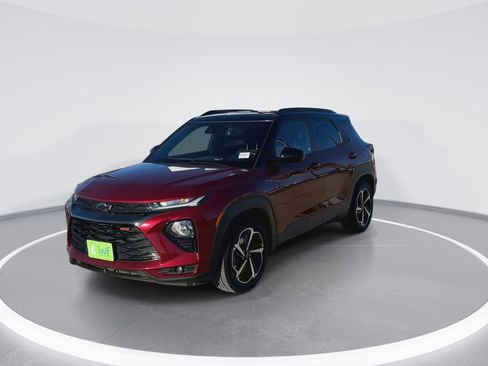 Used 2022 Chevrolet TrailBlazer RS w/ Sun and Liftgate Package image 5